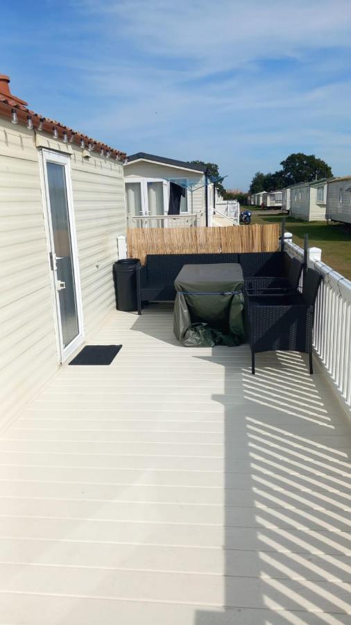 Holiday Caravan Клактън он Сий Екстериор снимка
